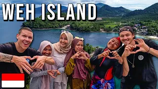 Our New FAVORITE ISLAND In INDONESIA