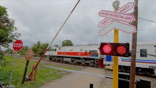 Palang Kereta Api Baru Perlintasan KA Jalan Palem Pekisen Selang Kebumen