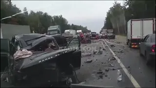 Mitsubishi ASX vs Range Rover extreme crash