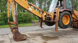 CASE 580K Backhoe Loader