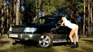 Lugansk girls and Subaru Forester s-turbo SF-5