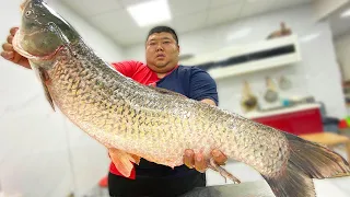 26 kilograms of large grass carp, fat brother and pork belly stew a pot, the neighbors eat it well!