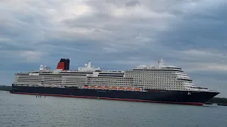 QUEEN ANNE enters southampton port for the 1ST TIME!