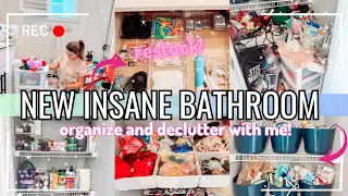 INSANE BATHROOM CLEAN AND ORGANIZE  WITH ME || BATHROOM DECLUTTER AND ORGANIZE WITH ME