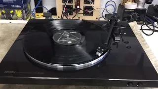 Denon DP-300F Turntable