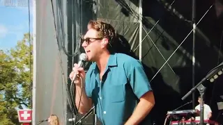 Niall singing heaven at ACLfest! #niallhoran