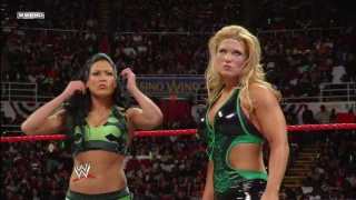 (720pHD): WWE Raw 05.12.08: Beth Phoenix & Melina vs Maria & Mickie James