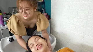 So Amazing - Happy Girl in Vietnam Barbershop - Relaxation Service for Women