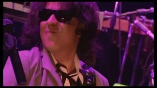 03. Charly García & The Prostitution - Cerca De La Revolución (La Vanguardia Es Así)