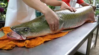 Тайская еда   (Гигант речной монстр морепродукты)