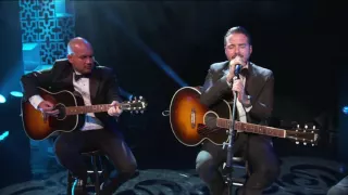 J Balvin - Sigo Extrañandote  (Live Acoustic Freestyle on being Latino) Best Version!