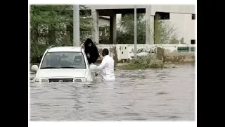 Flooding By Heavy Rain in Jeddah | Saudi Arabia || Latest Video||21 Nov 2017