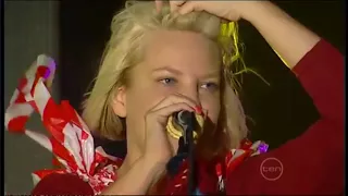 Sia - Clap Your Hands (Live) | Aria Awards 2010