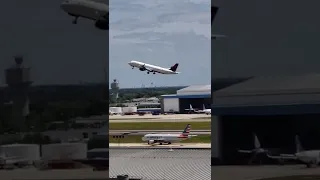 Rocket Delta Airlines Takeoff Tampa to Atlanta #shorts #travel #planespotting #airport