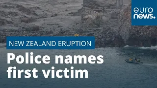 Divers search for bodies after New Zealand's volcano eruption