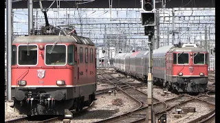 Zürich Hauptbahnhof - SBB CFF FFS Re 420 430 / Re 4/4 II III BoBo - Zugbewegungen August 2023