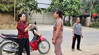 Suddenly met the biological mother of a police officer who came to buy vegetables