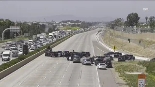 Freeway shut down in Carlsbad as police negotiate with pursuit suspect