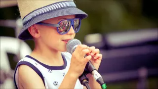 Patrick (7) singing Bowie's Moonage Daydream