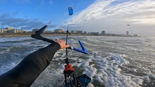 This is what a dutch kitesurf session looks like - Zandvoort delivering 35 knots!