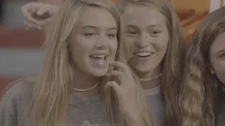 Vols fans sing "Friends in Low Places"