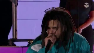 J.Cole performs "No Role Modelz" at the 2019 NBA ALL-STAR HALFTIME