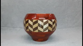 Wood Turning With A Feature Ring