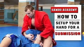 How to lace your arm for an arm bar with the help of this secret detail and win a match