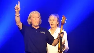 Paul McCartney talks in Danish / leftover footage [Live at Royal Arena, Copenhagen - 30-11-2018]