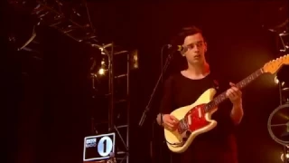 The 1975 - Robbers (Live at Radio 1's Big Weekend 2013)