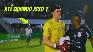 TORCEDOR DO SANTOS INVADE O CAMPO E PARTE PRA CIMA DO CÁSSIO