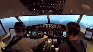 Engine fire during takeoff in a Boeing 737-800 simulator at LAX