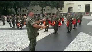 Um parabéns diferente, personalizado...pela Banda do Exército Brasileiro.