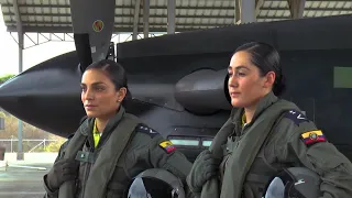 Las Primeras Mujeres pilotos de combate de Ecuador (First Female Fighter pilots of FAE)