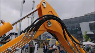 Botsman M на выставке. Москва. Bauma. Крокус. Земснаряд, плавающий экскаватор, амфибия