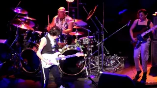 Jeff Beck - "Rhonda Smith" Bass Solo & People Get Ready" - Live Tokyo 2010 [Full HD]