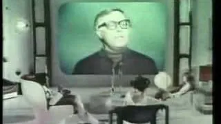 Ray Bradbury Prunes Commercial