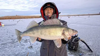 FIRST ICE Walleye Fishing on THIN ICE! (3-MAN LIMIT)