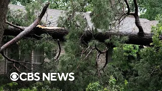At least 4 dead, thousands without power after deadly storms in Texas