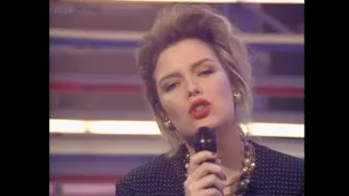 Kim Wilde - Four Letter Word (Studio, TOTP #2)