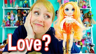 Rainbow High Poppy Rowan Doll Review