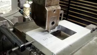 Machining project - SQUARE INSIDE CORNERS - Bridgeport Shaper attachement