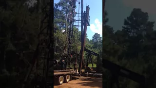 South Arkansas Well Service Rig Running Tubing into the Hole