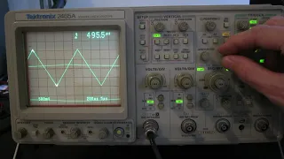 Tektronix 2465A oscilloscope demonstration