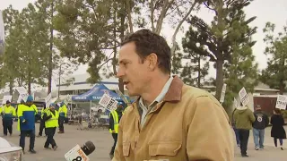 Supervisor Nathan Fletcher speaks with News 8 about why sanitation workers are on strike