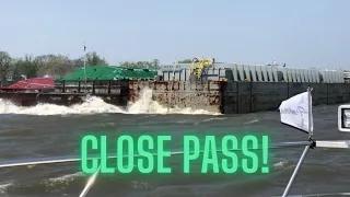 Close Calls Passing Tows on The Tennessee, Mississippi, and Illinois Rivers
