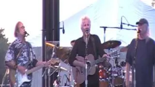 Uncle John's Band  Crosby, Sitlls, & Nash  CSN   (clip)