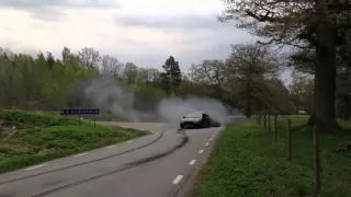 BMW E36 325 TDS donuts