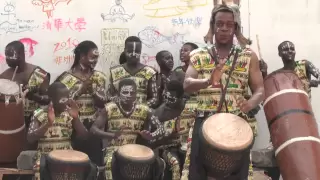 djembe precaution (Unity Drum, in Cape Coast, Ghana)