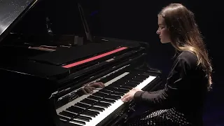 Laura Finn - Una Mattina (Ludovico Einaudi)